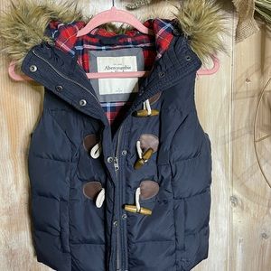 Abercrombie & Fitch Vest
